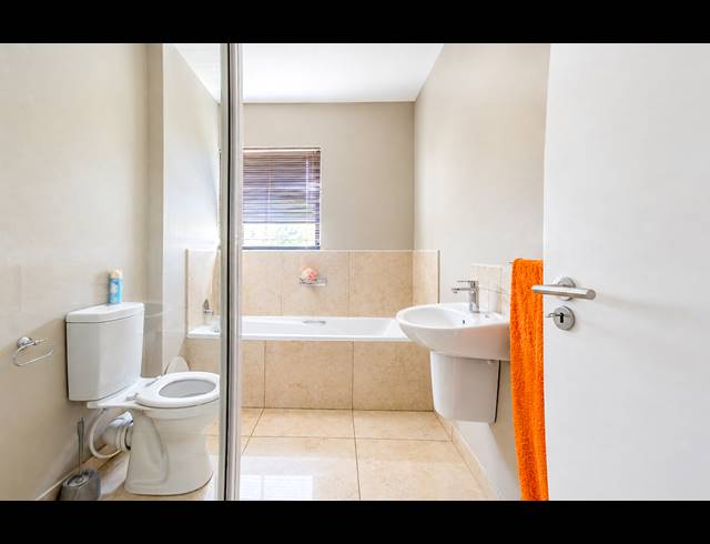 3 BEDROOM APARTMENT FOR SALE IN NAHOON VALLEY PARK
